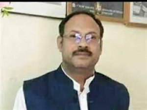 अच्छी सड़क और पीने के पानी के लिए मोहताज दुर्ग शहर की जनता : जितेन्द्र वर्मा