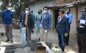 अपर मुख्य सचिव ने अम्बिकापुर में किया पेयजल संबंधी विभिन्न कार्यों का निरीक्षण