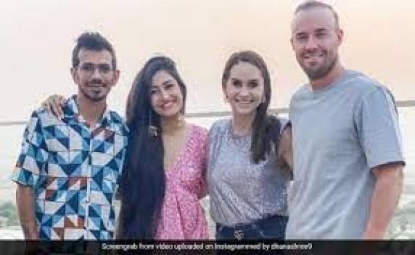 डिविलियर्स ने क्रिकेट को कहा अलविदा, तो भावुक हुईं धनाश्री वर्मा, लिखा ये लंबा-चौड़ा पोस्ट