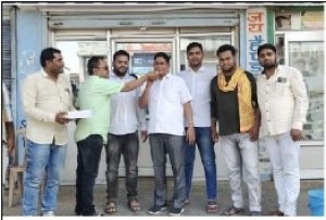 सारँगढ़ कांग्रेस ने अतिशबाजी व मिठाई बांटकर खुशी जाहिर किया ,कहा कि भूपेश है तो भरोसा है