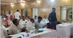 निर्दलीय पार्षद अरुण सिंह ने दिखाया उग्र तेवर जवाब नहीं मिलने पर सभा छोडऩे की कर दी बात