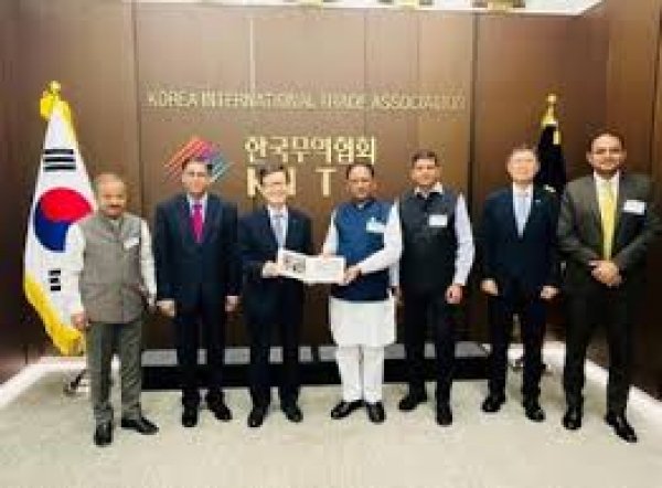 सिंगापुर में छत्तीसगढ़ की निवेश संभावनाओं की दमदार दस्तक :मुख्यमंत्री विष्णु देव साय की &lsquo;गार्डन्स बाय द बे&rsquo; से महत्वपूर्ण चर्चा, नवा रायपुर के बॉटनिकल गार्डन और ईको-टूरिज्म को मिलेगा वैश्विक अनुभवों का लाभ