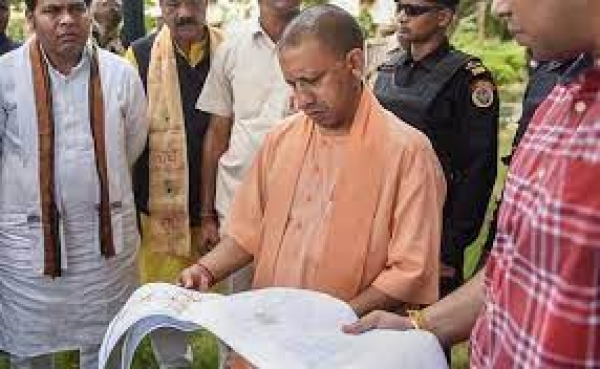 'मास्क नहीं, तो सामान नहीं' - UP में कोरोना को लेकर सख्ती, नाइट कर्फ्यू लगेगा - CM योगी ने दिए ये निर्देश