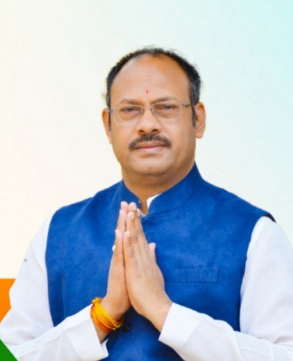 बड़ी खबर :दुर्ग भाजपा की मांग स्वर्गीय भुनेश्वर साहू के परिजनों को दें सीएम बघेल ₹1करोड़ की मुआवजा राशि