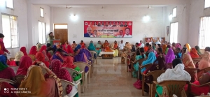 महिला मोर्चा प्रदेश अध्यक्ष का प्रथम प्रवास, कार्यकर्ताओ की ली बैठक