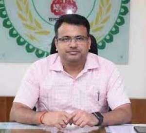 अवैध प्लाटिंग पर करें सख्त कार्यवाही: कलेक्टर चंदन कुमार