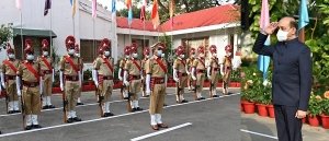 अपर मुख्य सचिव  सुब्रत साहू ने गणतंत्र दिवस पर मुख्यमंत्री निवास में किया ध्वजारोहण