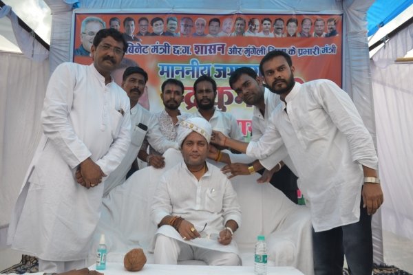 छत्तीसगढ़ सरकार गांव और किसानों के समन्वित विकास के लिए कृत संकल्पित: मंत्री गुरू रूद्रकुमार