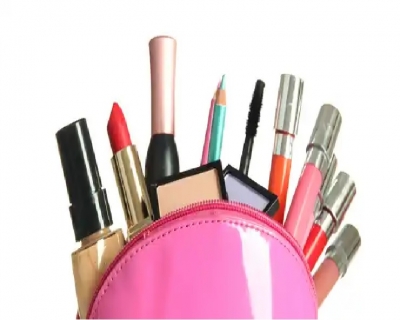 भागती जिंदगी में कैसे हो 5 मिनट में तैयार, जानिए ये 5 Beauty Hacks
