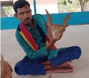 कला : पुरखों के हुनर और परंपरागत व्यवसाय को सहेज रहे जम्मूधर नाग