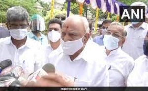 कर्नाटक में फिर BS येदियुरप्&zwj;पा को हटाने को लेकर मुहिम शुरू, CM के समर्थक MLA भी हुए सक्रिय