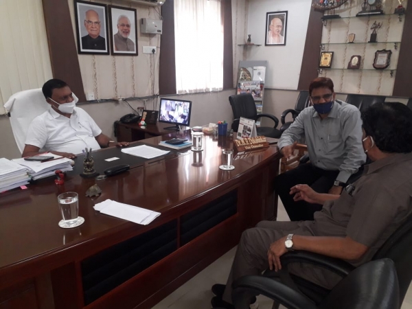 जल्द प्रारंभ होगा दाऊ वासुदेव चंद्राकर कामधेनू विश्वविद्याल.....  महापौर बाकलीवाल और सभापति यादव के प्रयासों से पशुओ को मिलेगा शहर के बीच बेहतर इलाज