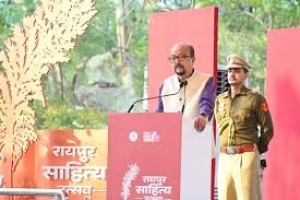 इंटरनेट की इस दुनिया में प्रिंट और साहित्य का महत्व हमेशा रहेगा - राज्यपाल श्री डेका