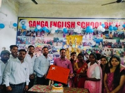 पिथौरा ब्लाक के गौरव ग्राम बुंदेली में शिक्षक दिवस बड़ी धूमधाम से मनाया गया