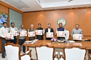 ऊर्जावान छत्तीसगढ़&rsquo; कॉफी टेबल बुक का मुख्यमंत्री विष्णु देव साय ने किया विमोचन