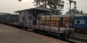 अब गुड्स गार्ड ने नौकरी पर मंडराने लगा खतरा   केन्द्र सरकार ने अमेरिका से आयात की ईटीटी सिस्टम , जो गार्ड के बदले लोकोपायलटों को देगा संकेत