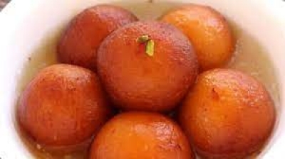 घर पर बनाएं मार्केट जैसे गुलाब जामुन, बारिश के मौसम के लिए परफेक्ट है ये Recipe