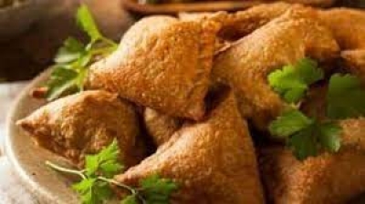 नवरात्रि व्रत में बनाकर खाएं कुट्टू समोसा, बेहद आसान और टेस्टी है ये फलाहार Recipe