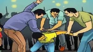 दुर्गा पंडाल सजाकर लौट रहा कर्मचारी बना हमले का शिकार, सिर फूटा, पुलिस जांच में जुटी
