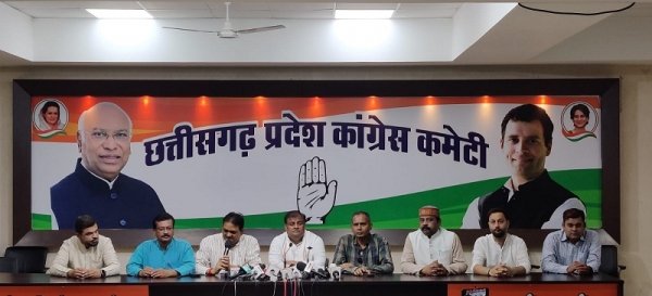 संविधान जिंदाबाद था, जिंदाबाद रहेगा - डॉ. चंदन यादव