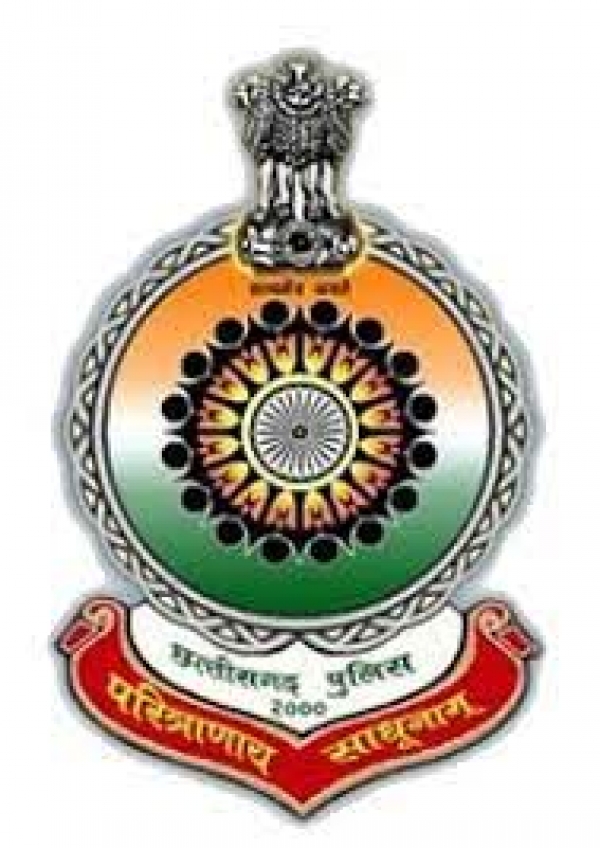 अवैध रूप से गांजा तस्करी करते महिला पुरूष गिरफ्तार