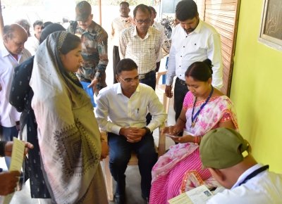 बालोद जिले में सामाजिक-आर्थिक सर्वेक्षण का कार्य शुरू,कलेक्टर ने विभिन्न ग्रामों में पहुंचकर किया