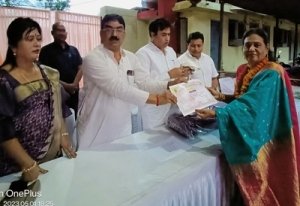 सेवानिवृत्ति : भावुक हुआ पल,सेवानिवृत्त होने पर निगम प्रशासन ने 7 कर्मचारियों को दी स-सम्मान विदाई: