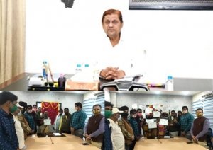 आवास मंत्री  अकबर ने &lsquo;मोर जमीन मोर मकान योजना&lsquo; के तहत 58 हितग्राहियों को स्वीकृति पत्र तथा पूर्णता पत्र का किया वितरण
