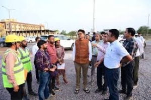 वित्त मंत्री ओपी चौधरी ने नवा रायपुर में विकास कार्यों का किया निरीक्षण