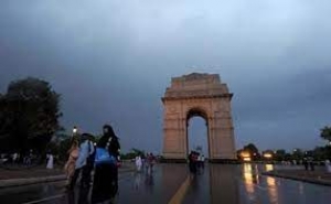 दिल्ली में गरज के साथ हल्की बारिश की संभावना, मानसून के लिए अभी और इंतजार