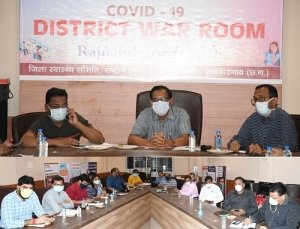 ऑक्सीजन सिलेण्डर की सुविधा अनुसार बेड की संख्या बढ़ाएं- कलेक्टर