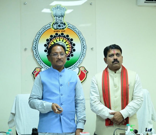 प्रदेश में शांति एवं सुरक्षा बनाए रखने में पुलिस के अदम्य साहस, शौर्य और बलिदान की अमिट पहचान बनेगा रजत जयंती पदक : मुख्यमंत्री श्री साय