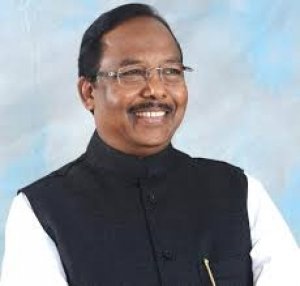 छात्रावास अधीक्षकों की पदस्थापना में पूर्ण पारदर्शिता बरती जाए : मंत्री रामविचार नेताम