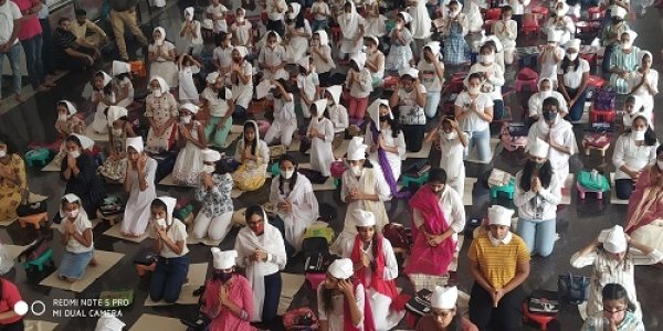 बालक बालिकाएं शामिल हुई मां सरस्वी की अराधना व पूजन कार्यक्रम में