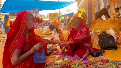 “जशपुर की महिलाएं हो रहीं सशक्त: अनीता किस्पोट्टा बनीं आत्मनिर्भरता की मिसाल”