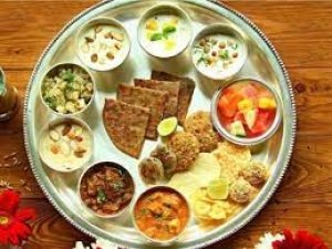 नवरात्रि व्रत में क्या खाना चाहिए और क्या नहीं खाना चाहिए, यहां देखें पूरी लिस्ट