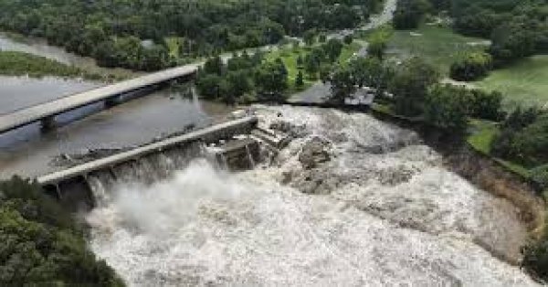 नहर का प्रोफाईल सुधारने जल संसाधन विभाग के कार्यपालन अभियंता को दिए निर्देश