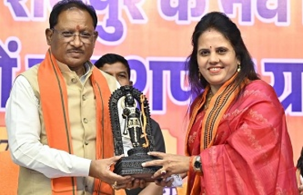 रायपुर को स्वच्छ, सुव्यवस्थित एवं समृद्ध शहर बनाने की दिशा में दृढ़ संकल्प के साथ करें कार्य - मुख्यमंत्री
