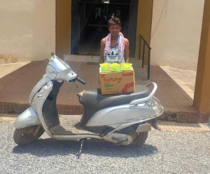 रिफाइंड तेल का कार्टुन चोरी कर, फरार चोरों को कोतवाली पुलिस ने 24 घंटे के भीतर गिरफ्तार किया