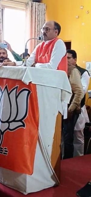 जिले में बड़ी जीत दिलाने , संगठन को मजबूत और सदस्यता का रिकार्ड बनाने वाले जिलाध्यक्ष का सुनहरा कार्यकाल समाप्त 