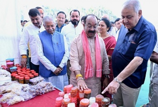 स्थानीय उत्पादों को बाजार उपलब्ध कराने और महिलाओं को सशक्त बनाने का जरिया है सरस मेला - श्री अरुण साव