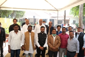 मुख्यमंत्री  से रिसाली नगर निगम के नवनिर्वाचित पार्षदों ने की सौजन्य मुलाकात