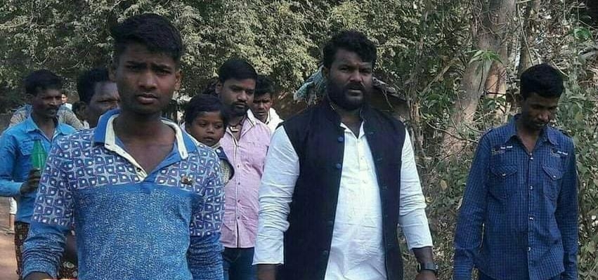 धान का उठाव हेतु प्राइवेट ट्रांसपोर्ट को ठेका जनता का लाखो रुपया बर्बादी की ओर ठेका करे रद नहीं तो होगा आंदोलन -- नरेंद्र भवानी