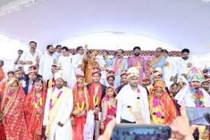 उप मुख्यमंत्री अरुण साव सामूहिक आदर्श विवाह समारोह में हुए शामिल