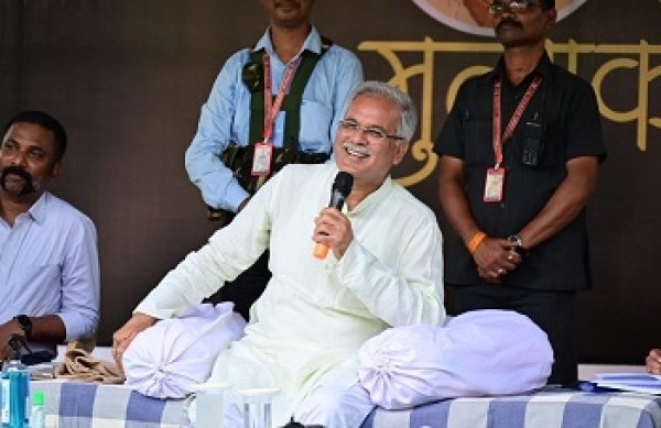 पोड़गांव में मुख्यमंत्री की बड़ी घोषणाएं...