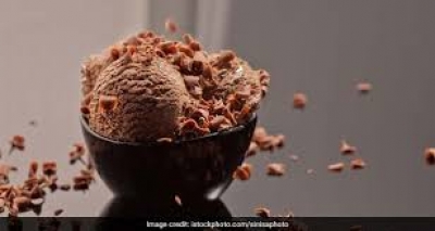 डिजर्ट लवर्स को बेहद पसंद आएगी ये चॉकलेट आइसक्रीम रेसिपी