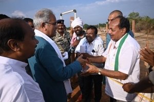 मुख्यमंत्री लुंड्रा विधानसभा के भेंट-मुलाकात कार्यक्रम के दौरान ग्राम बटवाही पहुंचे...