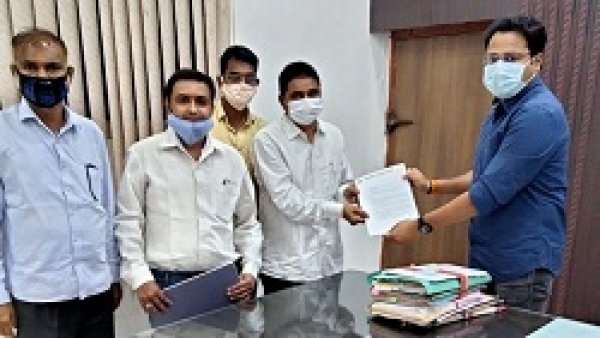 लावारिस लोगों के वैक्सीनेशन पर ध्यान देना जरुरी: तिवारी
