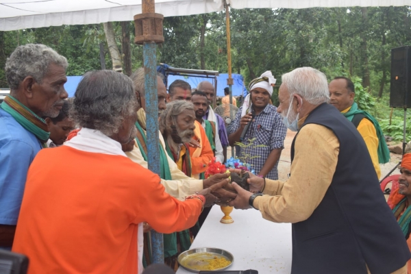 बैद्यराज संघ के साथ पादप बोर्ड की बैठक भीमा देव प्रांगण कोटाभर्री मे  संपन्न