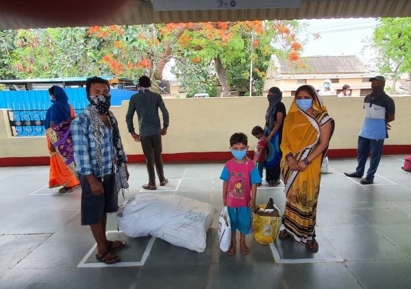 छत्तीसगढ़ आने पर श्रमिको का झलका उल्लास मुख्यमंत्री के प्रति श्रमिकों ने कृतज्ञता की जाहिर